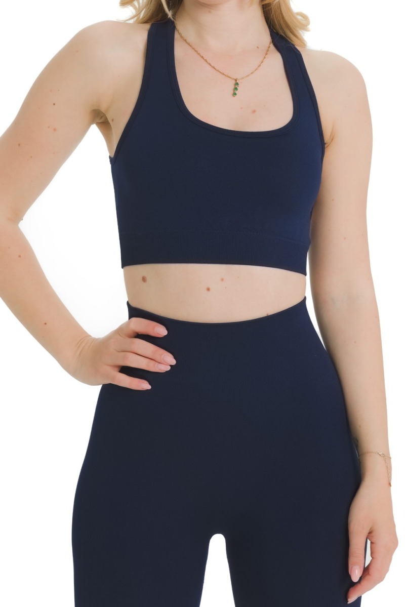 Lanuma Pure bezešvý top v navy barvě nabízí přiléhavý a pohodlný pocit při nošení. Elastický seamless materiál umožňuje dokonalé přizpůsobení tělu při pohybu.