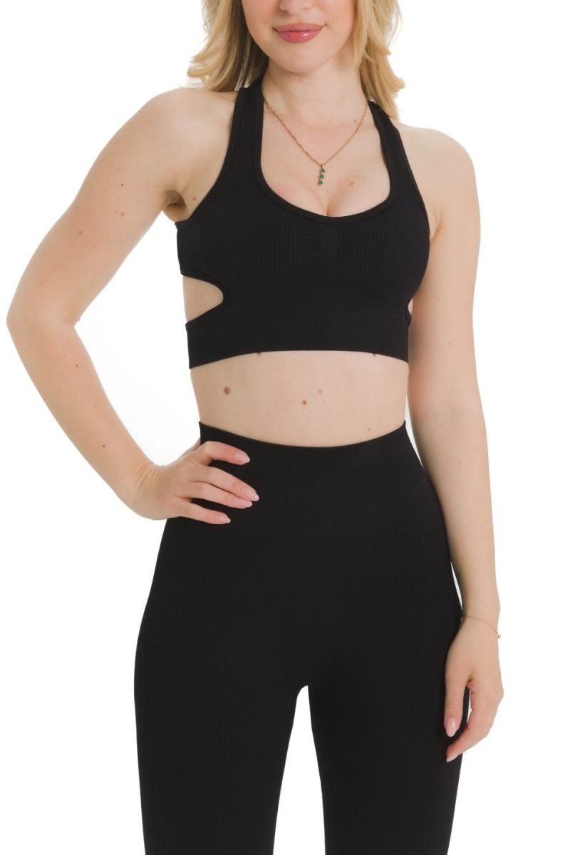 Lanuma Luxe bezšvový top v čiernej farbe poskytuje pohodlné a priliehavé nosenie. Pružný seamless materiál je vhodný na tréning aj každodenné nosenie.